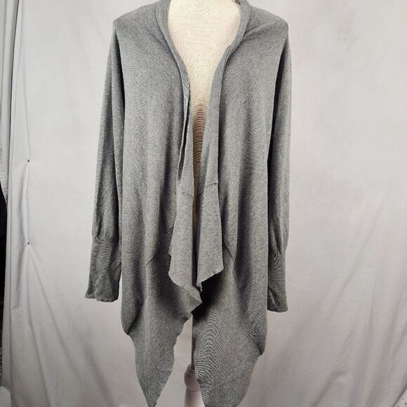 Maurices Womens Cardigan Sweater Size M Long Shawl Gray Asymmetric Long Sleeve - Picture 1 of 7